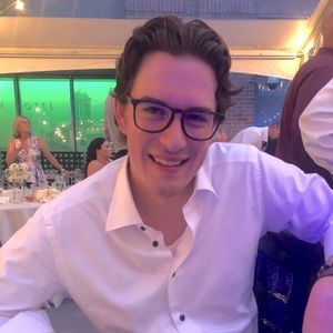 Meet your Posher, Chris